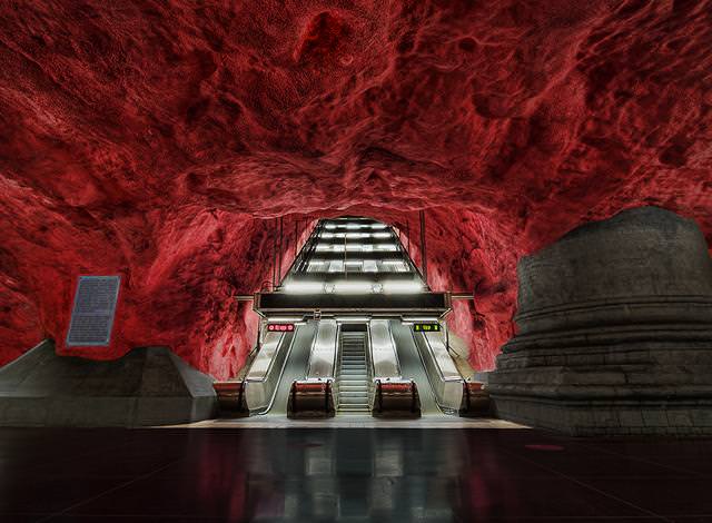 美しい地下鉄駅：Solna駅（スウェーデン-ストックホルム）